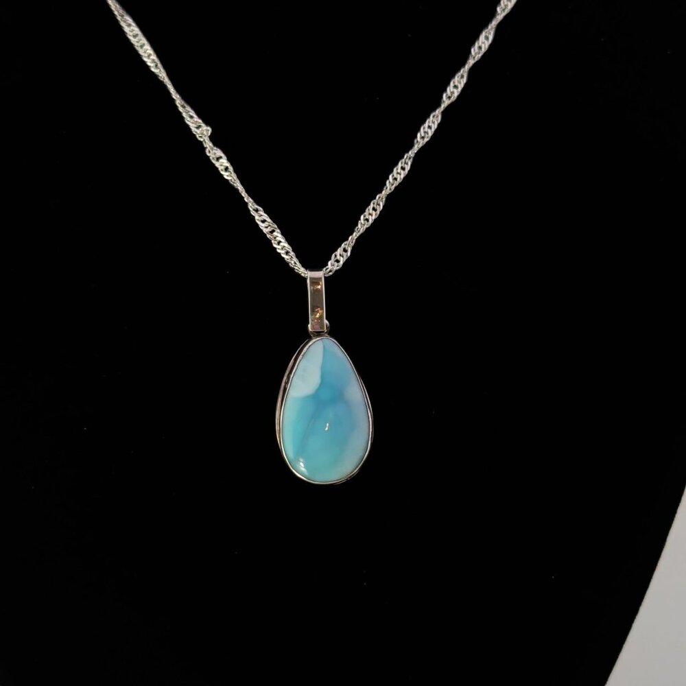 Sterling Silver Teardrop Larimar Pendant Necklace 18" Chain